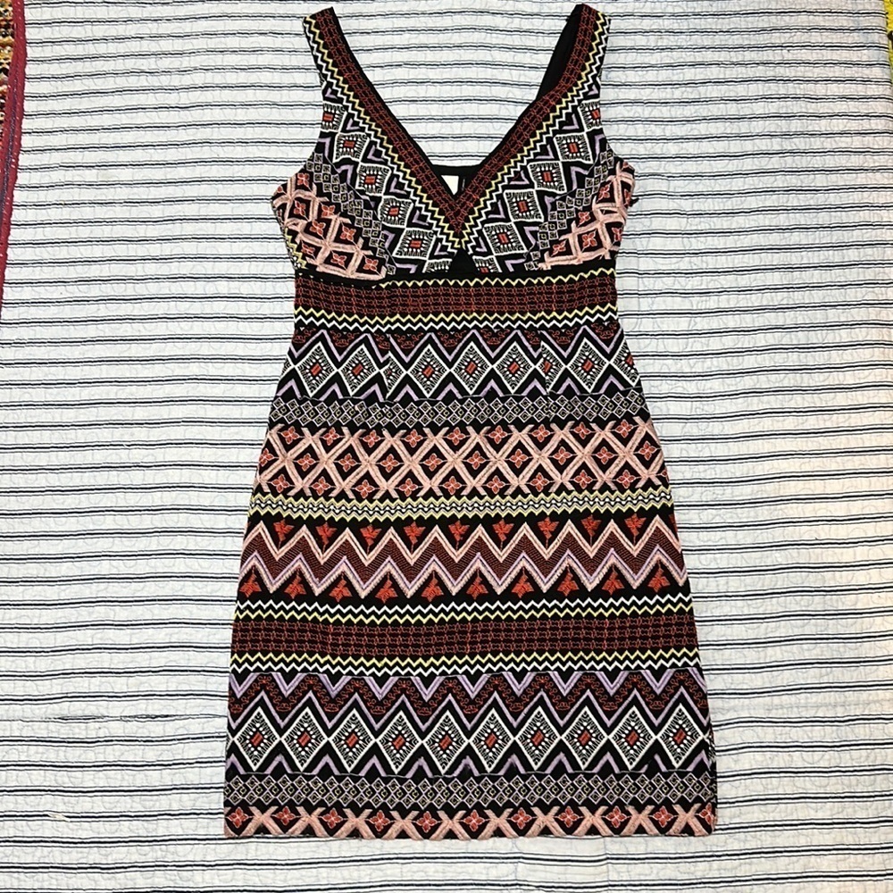 Anthropologie Geo-Embroidered Column Dress by Akemi + Kin size 6 - Picture 3 of 16